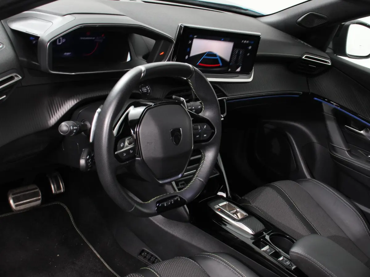 1.2 GT Automaat Climate control Cruise control Apple Carplay/ Android Auto led Lichtmetalen velgen Parkeersensoren Camera