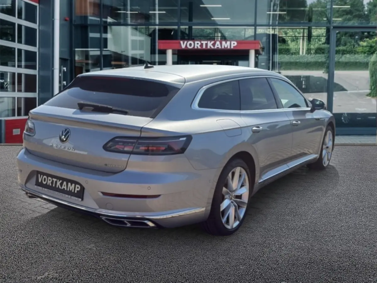 1.4 TSI DSG R-LINE BUSINESS+ TREKHAAK/ELEKKLEP/360CAM/ACC/STOELVERW