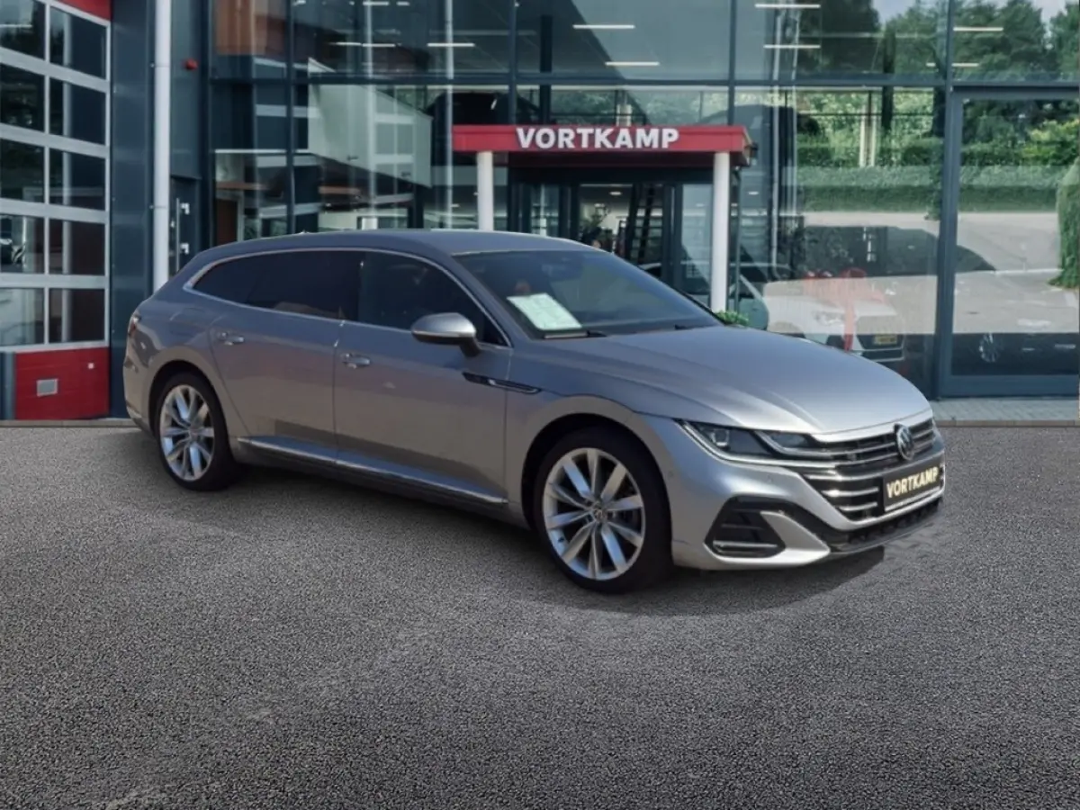 1.4 TSI DSG R-LINE BUSINESS+ TREKHAAK/ELEKKLEP/360CAM/ACC/STOELVERW