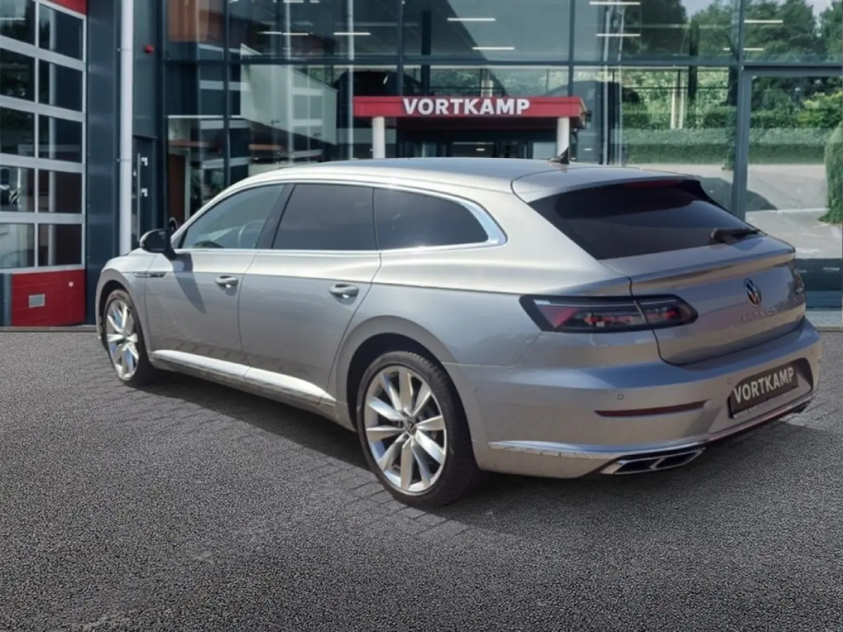1.4 TSI DSG R-LINE BUSINESS+ TREKHAAK/ELEKKLEP/360CAM/ACC/STOELVERW