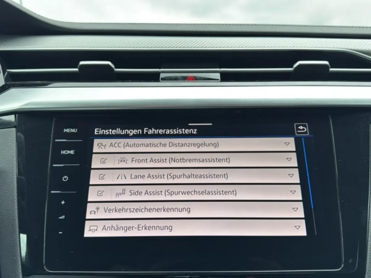 1.4 TSI DSG R-LINE BUSINESS+ TREKHAAK/ELEKKLEP/360CAM/ACC/STOELVERW