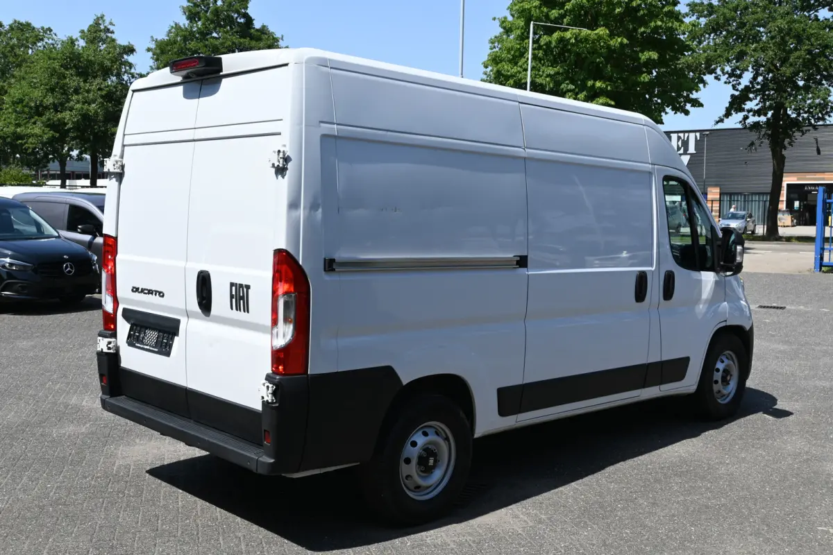 L2H2 140 pk 3.5t Camera, 270 Graden achterdeuren