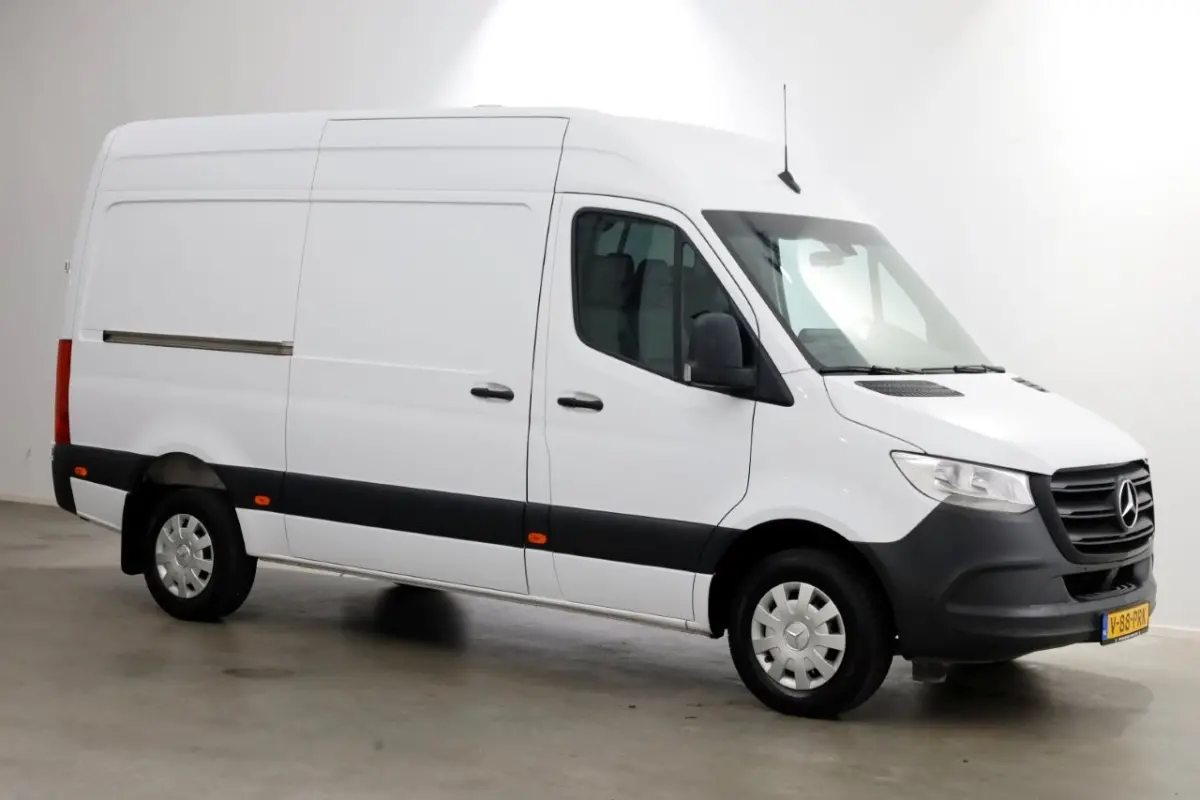 316 CDI 163pk RWD L2H2 Airco/Navi/Camera/Trekhaak 3500kg 11-2018