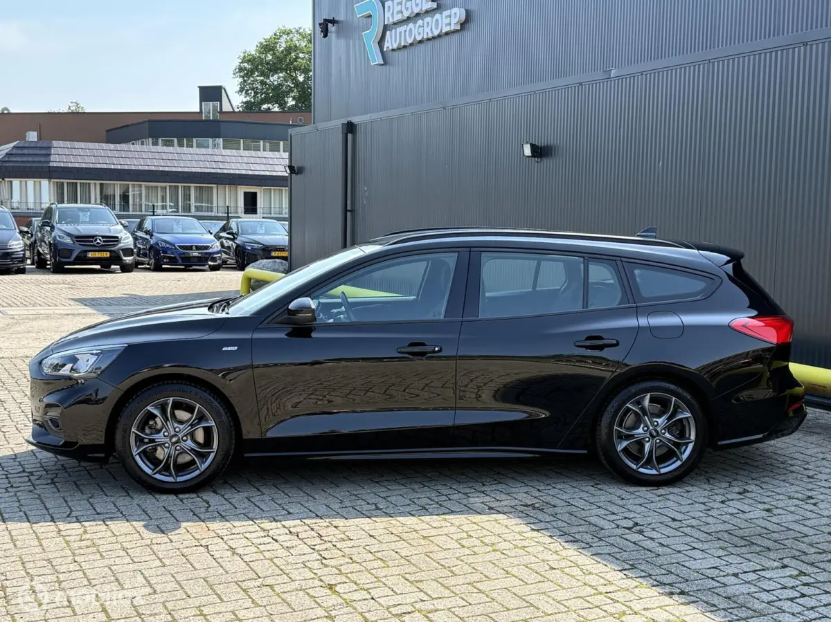 1.0 EcoBoost ST Line Business