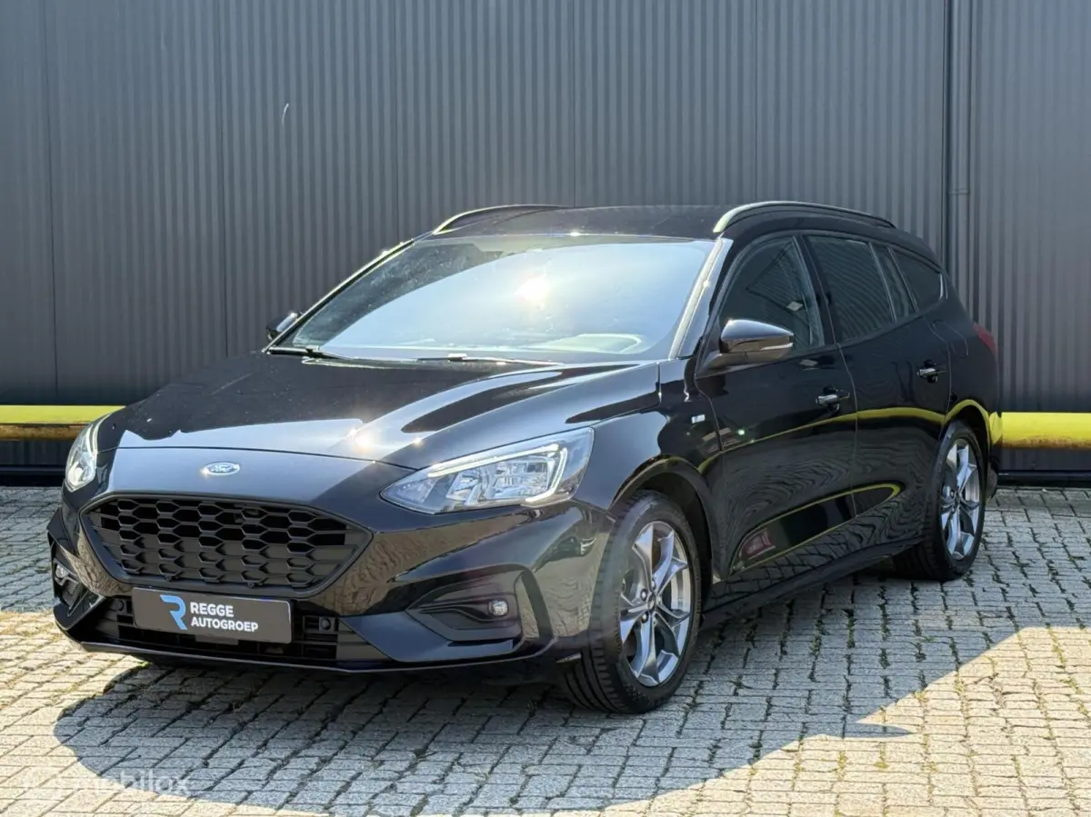 1.0 EcoBoost ST Line Business