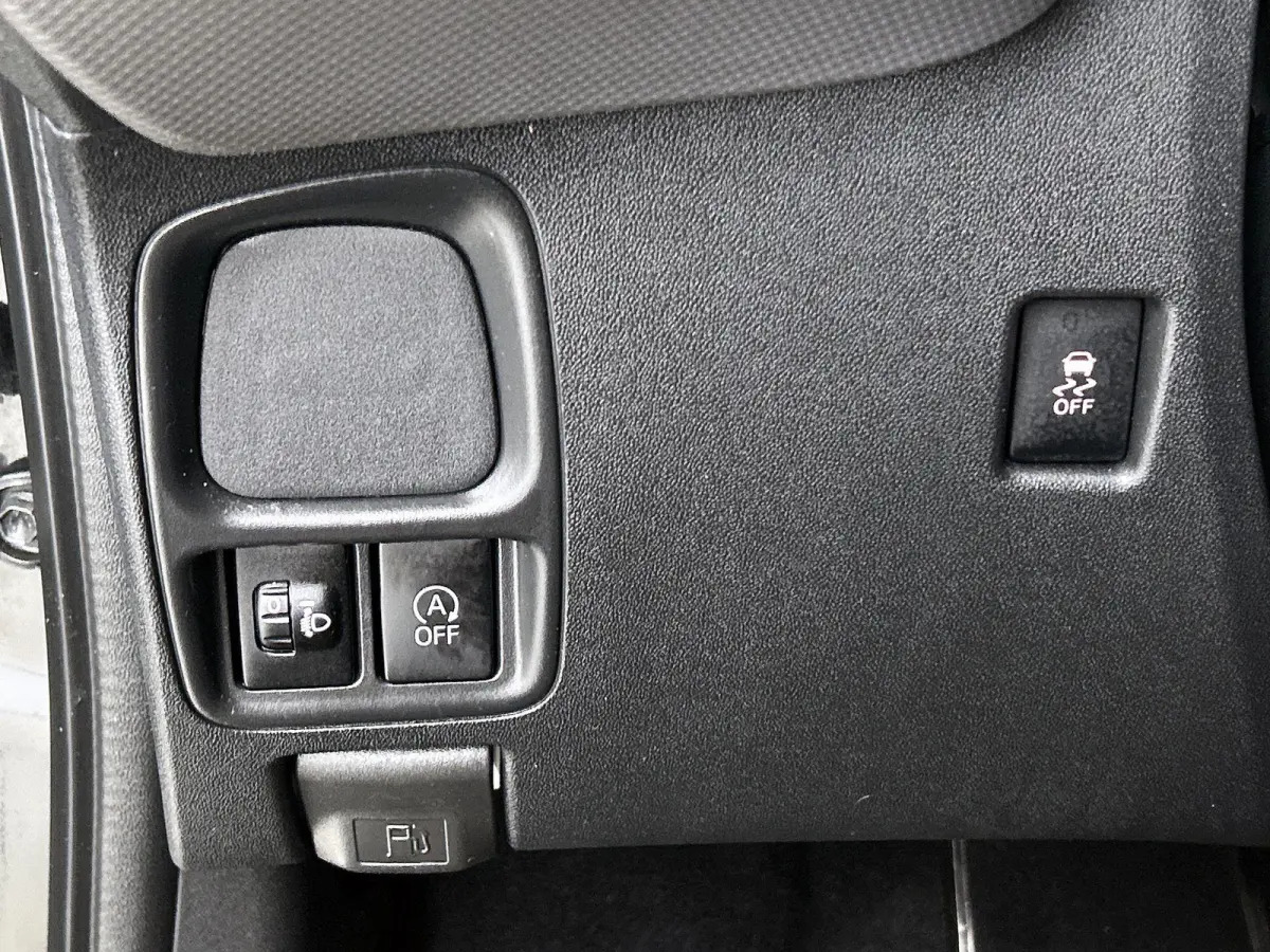 1.0 72pk Active | Airco | Bluetooth | IsoFix |