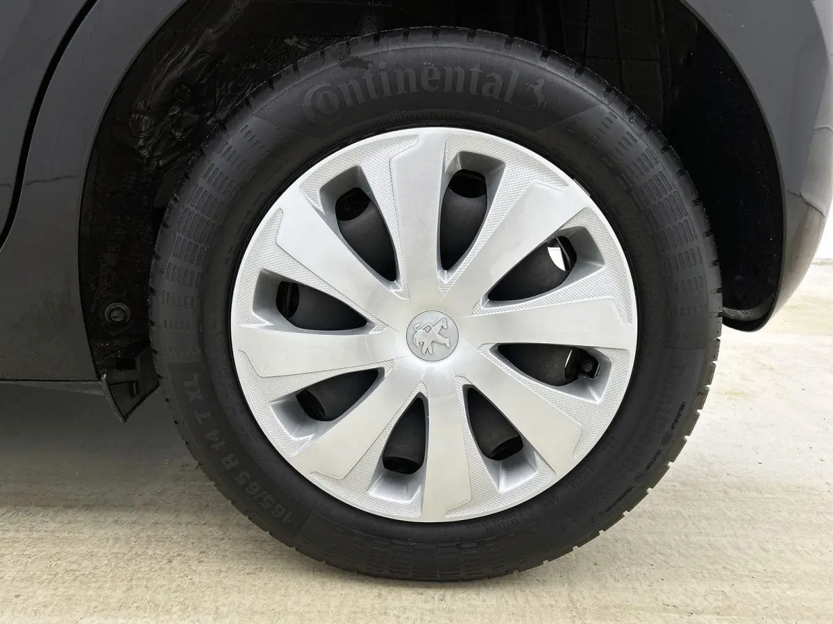 1.0 72pk Active | Airco | Bluetooth | IsoFix |