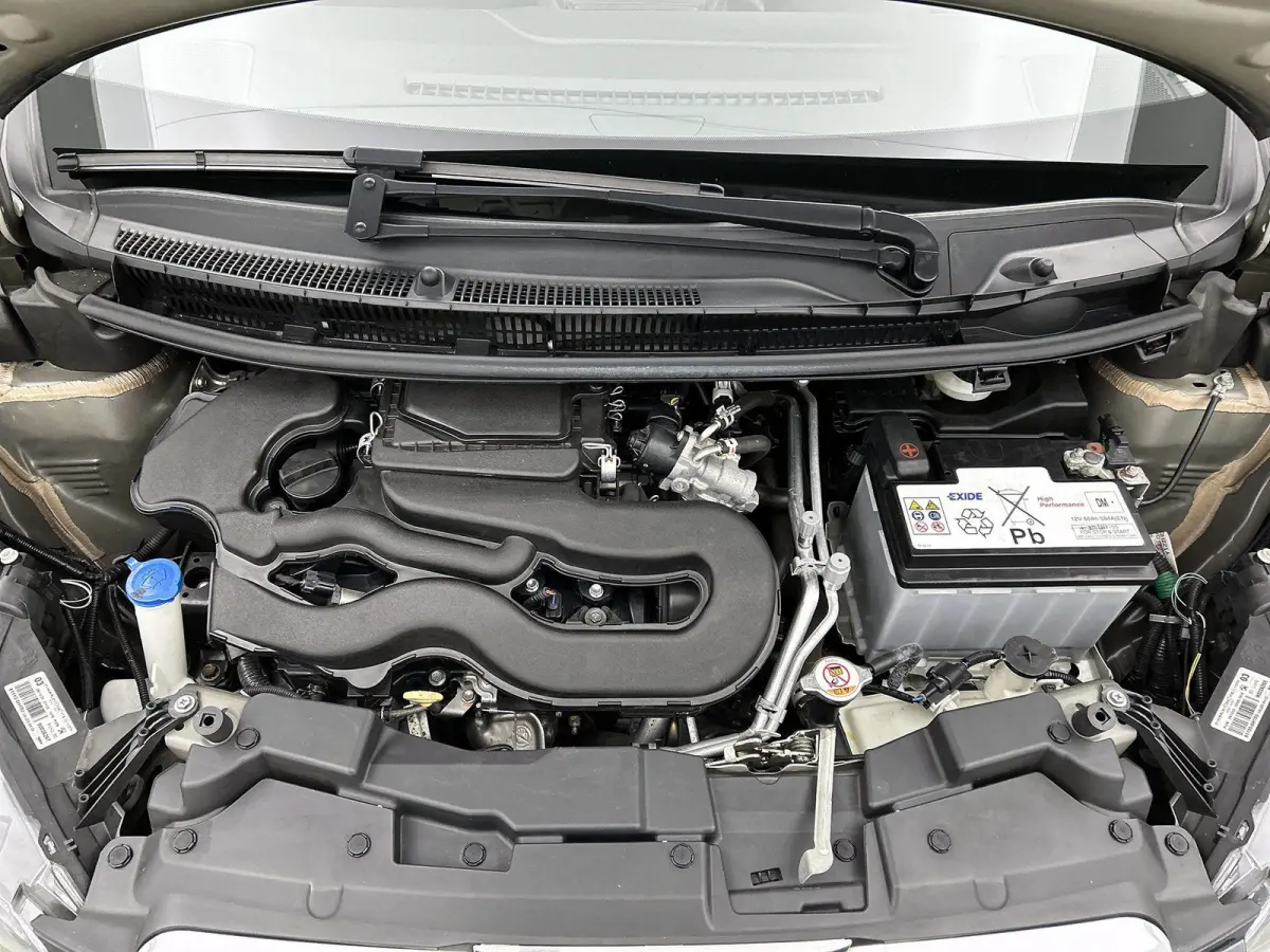 1.0 72pk Active | Airco | Bluetooth | IsoFix |