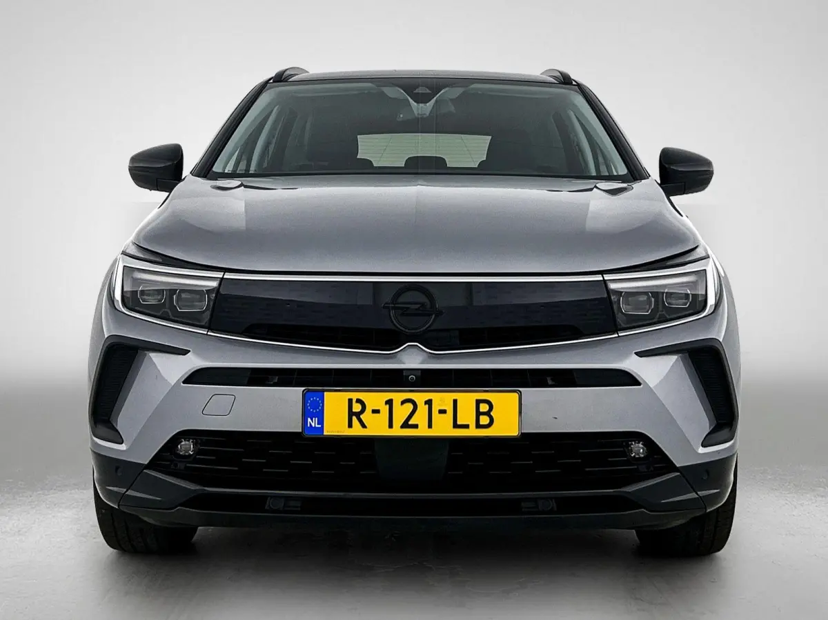 1.2 130pk GS Line | Navigatie | Elektrische Klep | Adaptieve Cruise Control | 360 Camera |Stoel-/Stuurverwarming | Navigatie | Climate Control | 18"LMV | Dodehoekdetectie |