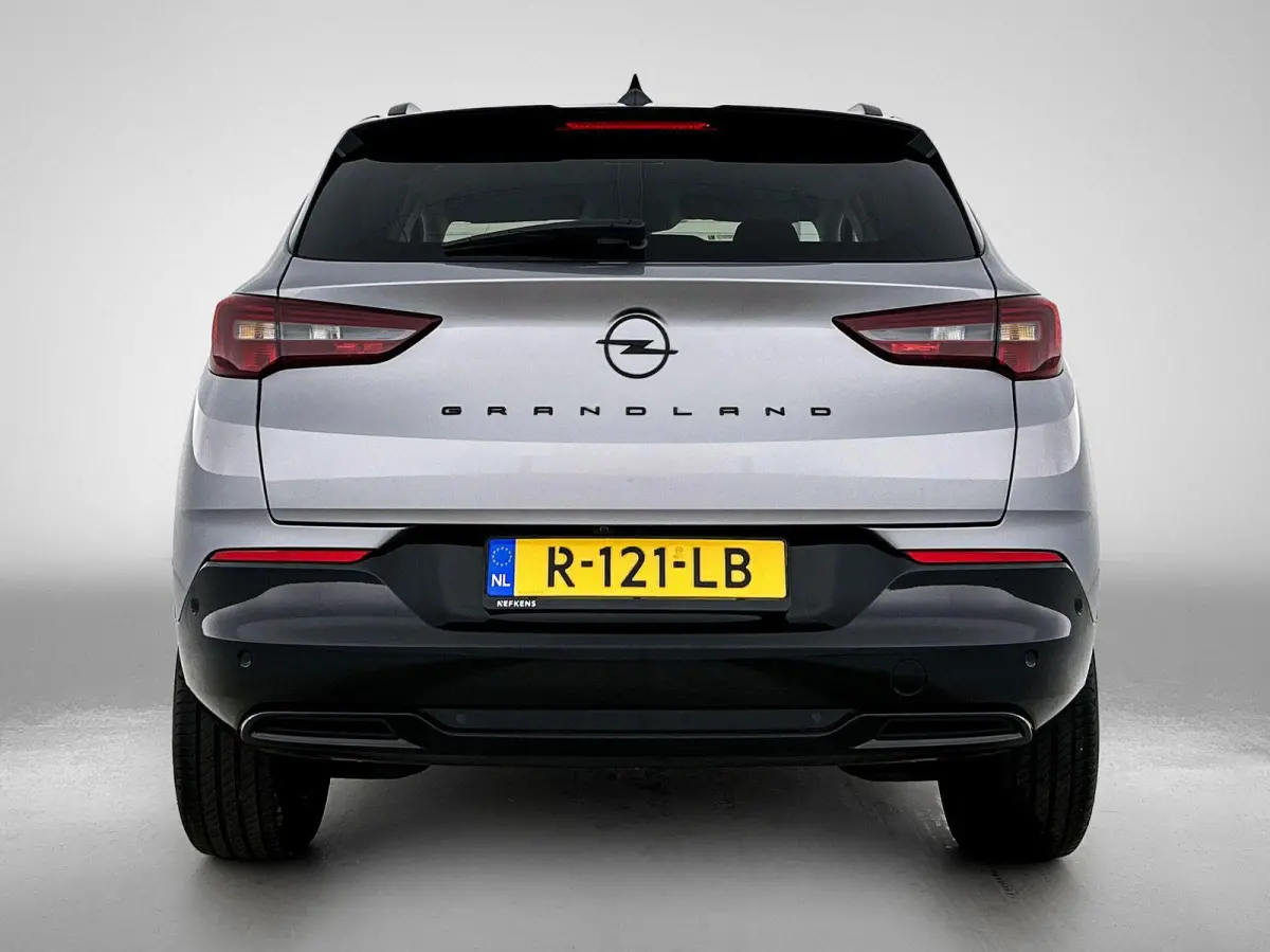 1.2 130pk GS Line | Navigatie | Elektrische Klep | Adaptieve Cruise Control | 360 Camera |Stoel-/Stuurverwarming | Navigatie | Climate Control | 18"LMV | Dodehoekdetectie |
