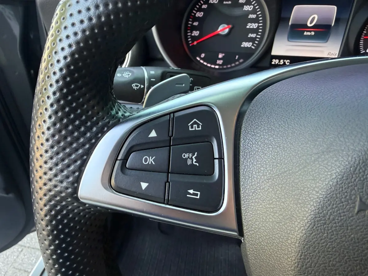 250 4MATIC AMG ambition | PANO | 360 Camera | Burmeister | Full LED | Navi | Cruise | Clima |
