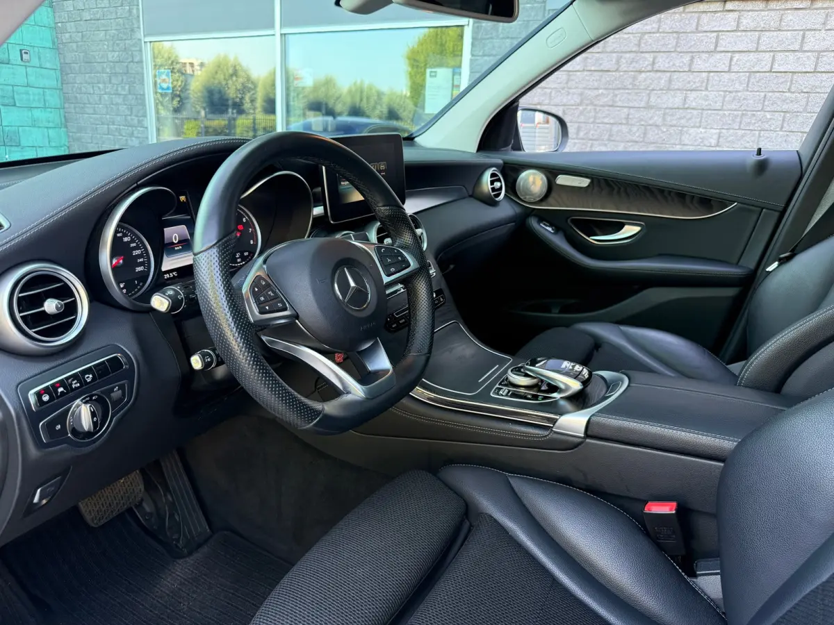 250 4MATIC AMG ambition | PANO | 360 Camera | Burmeister | Full LED | Navi | Cruise | Clima |