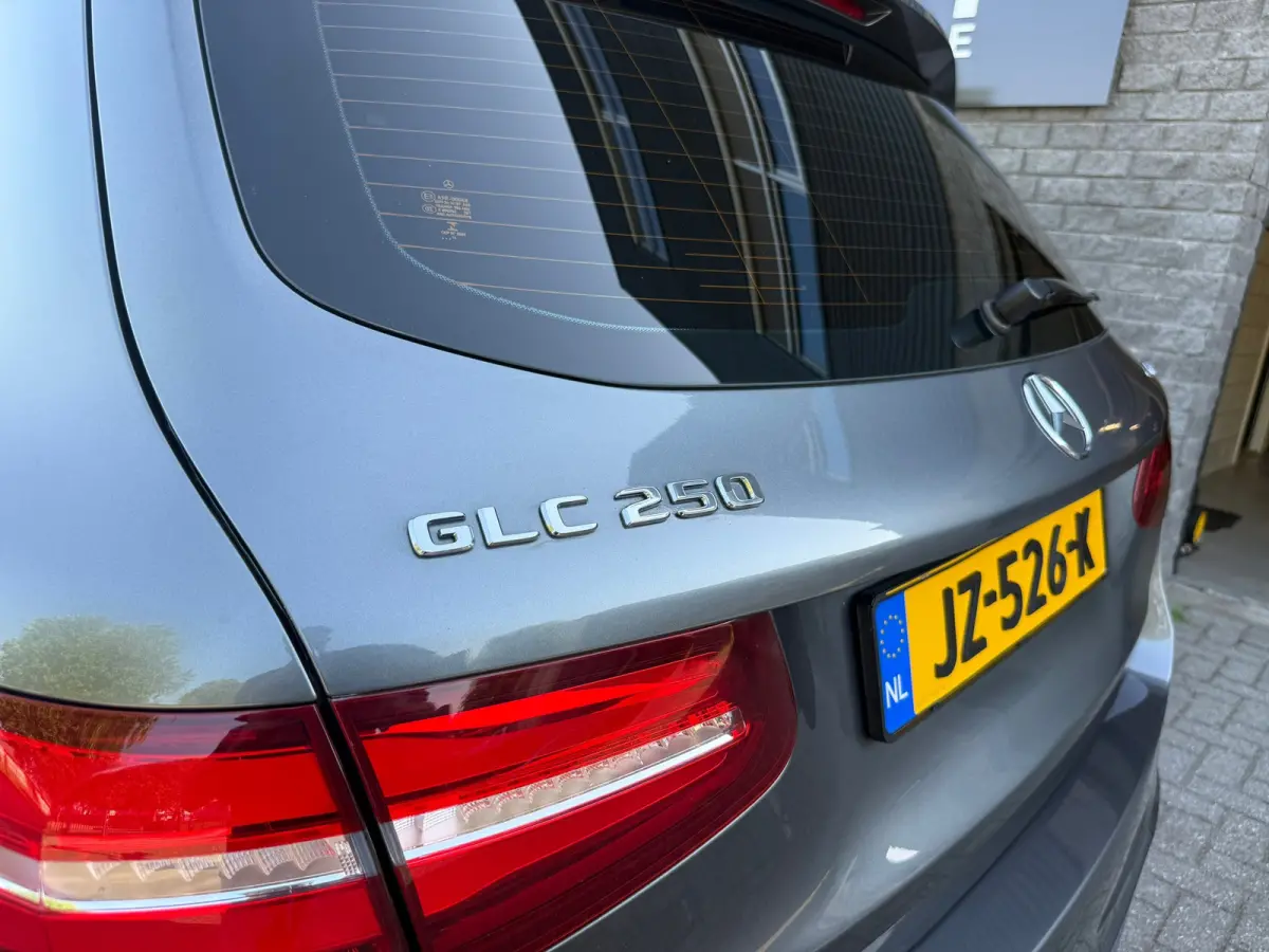 250 4MATIC AMG ambition | PANO | 360 Camera | Burmeister | Full LED | Navi | Cruise | Clima |