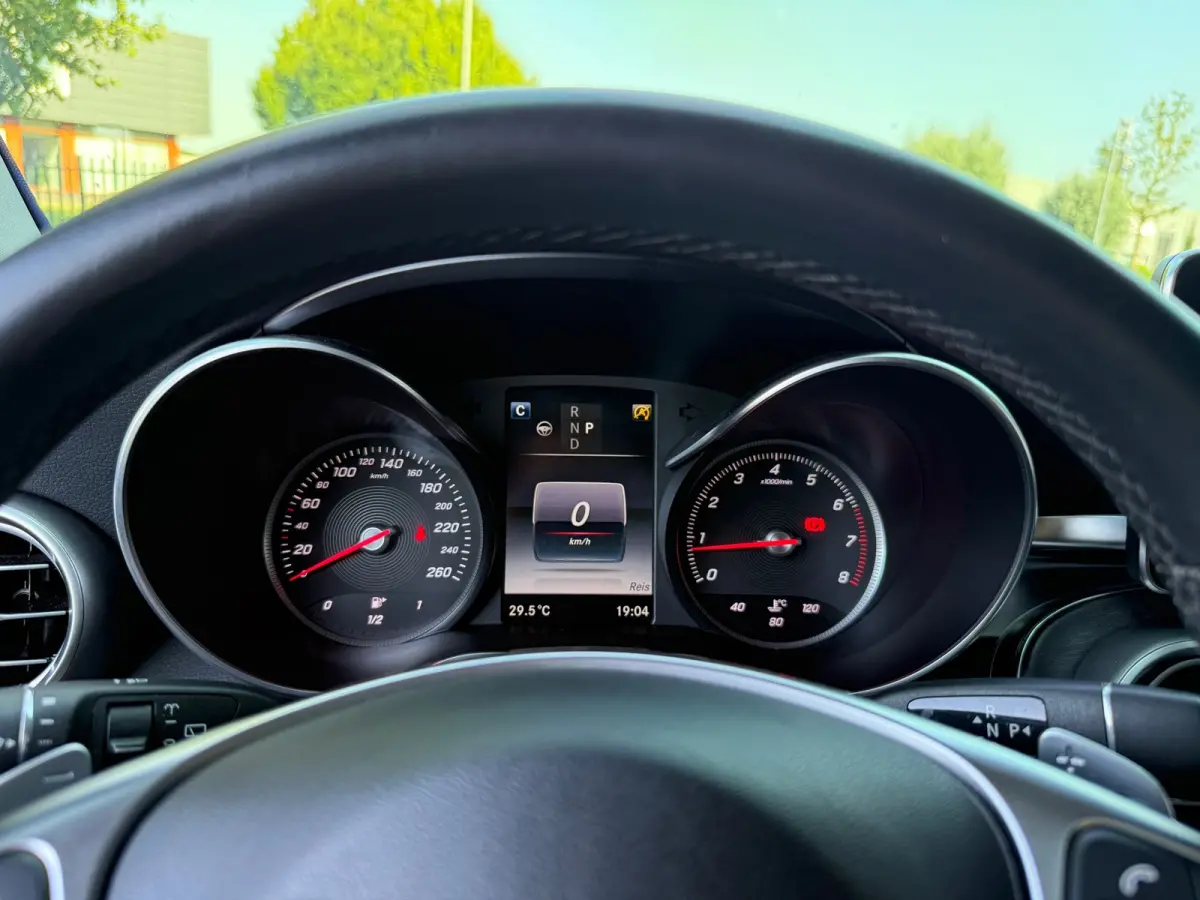 250 4MATIC AMG ambition | PANO | 360 Camera | Burmeister | Full LED | Navi | Cruise | Clima |
