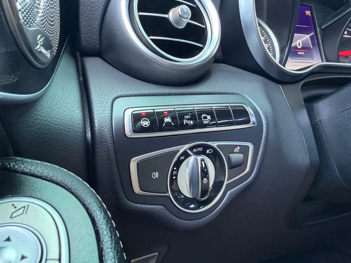 250 4MATIC AMG ambition | PANO | 360 Camera | Burmeister | Full LED | Navi | Cruise | Clima |