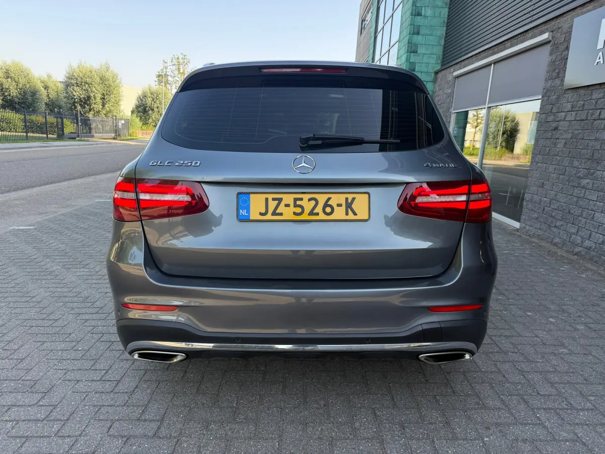 250 4MATIC AMG ambition | PANO | 360 Camera | Burmeister | Full LED | Navi | Cruise | Clima |