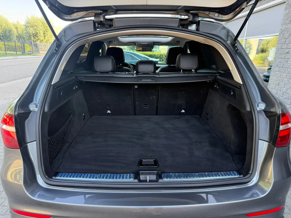 250 4MATIC AMG ambition | PANO | 360 Camera | Burmeister | Full LED | Navi | Cruise | Clima |