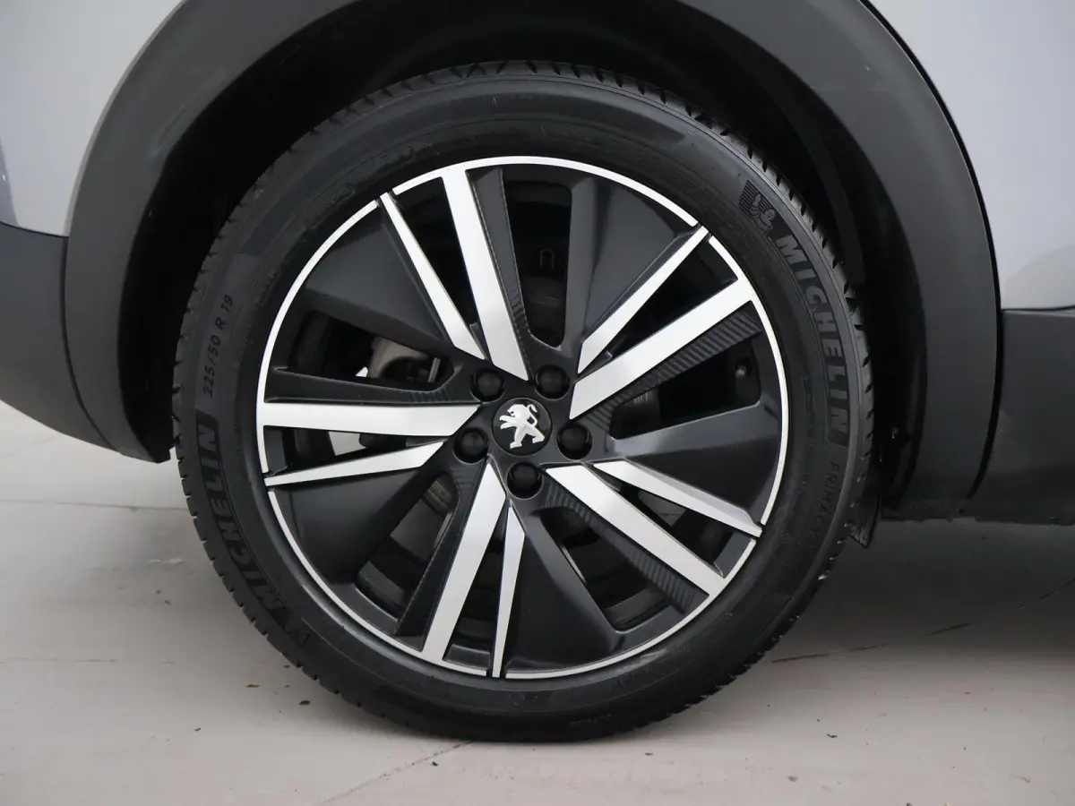 1.6 HYbrid4 300 PK GT + PANORAMA | FOCAL AUDIO | 19 INCH | CAMERA | STOELVERW.