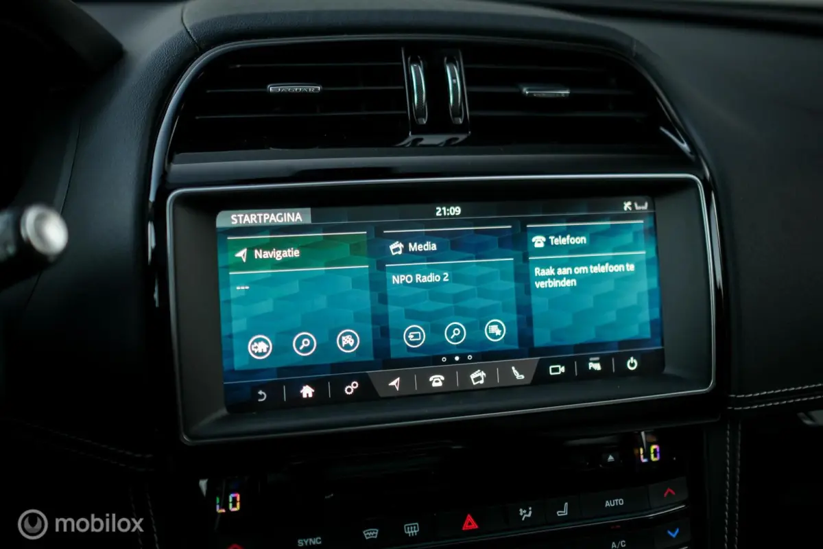 3.0 R-Sport AWD 30d | Dealer OH | Panorama | Meridian | Camera | Carplay | Nieuwe motor | rijklaar |