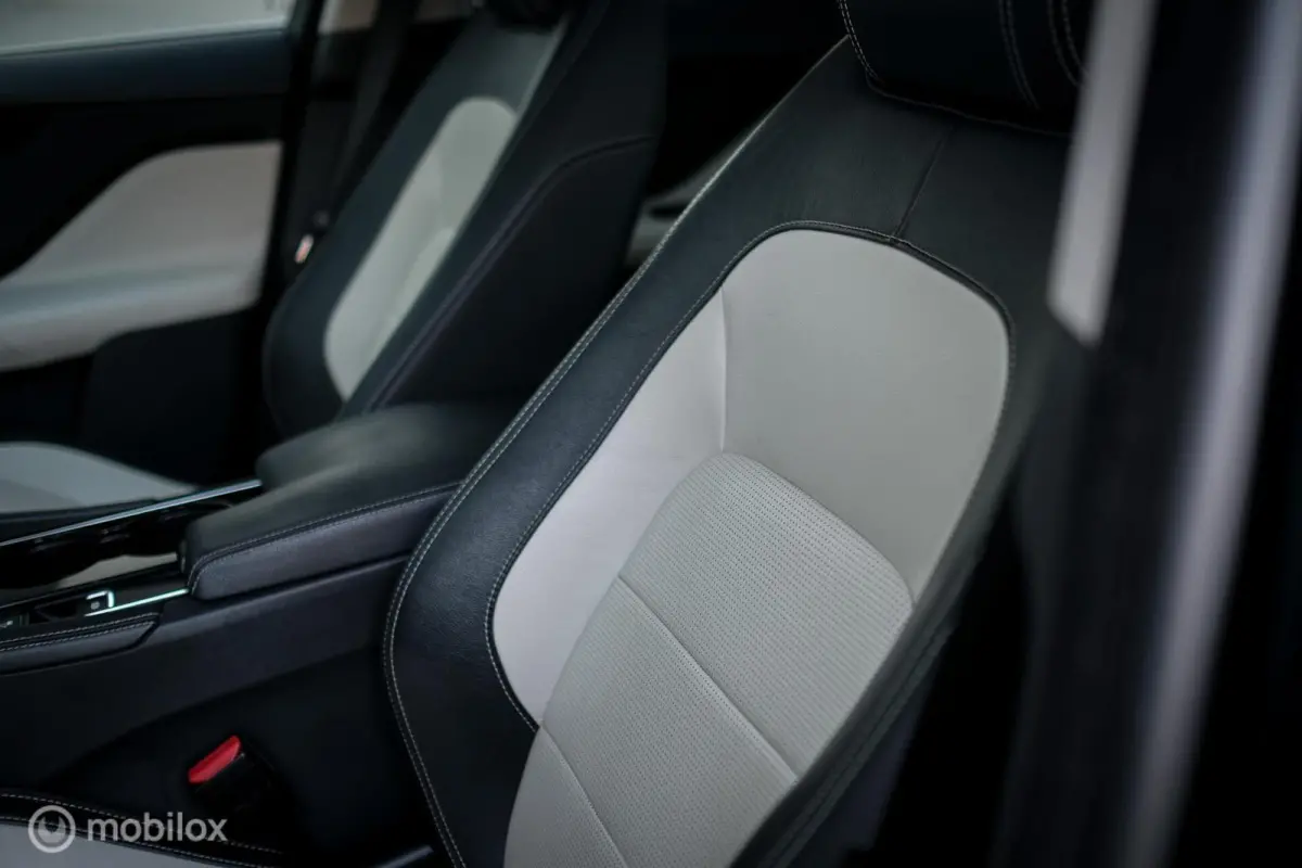 3.0 R-Sport AWD 30d | Dealer OH | Panorama | Meridian | Camera | Carplay | Nieuwe motor | rijklaar |