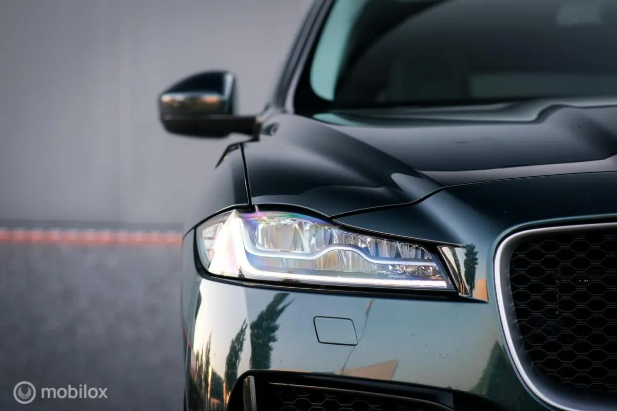3.0 R-Sport AWD 30d | Dealer OH | Panorama | Meridian | Camera | Carplay | Nieuwe motor | rijklaar |