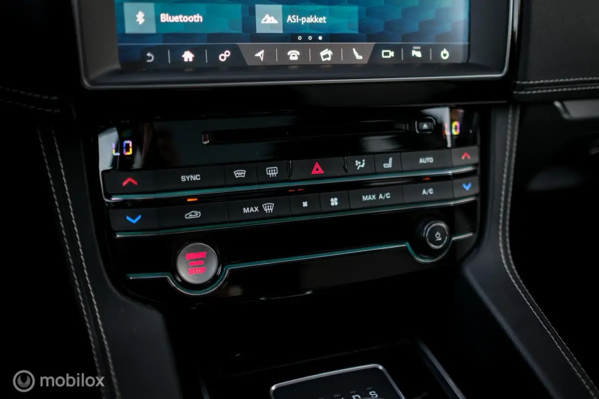 3.0 R-Sport AWD 30d | Dealer OH | Panorama | Meridian | Camera | Carplay | Nieuwe motor | rijklaar |