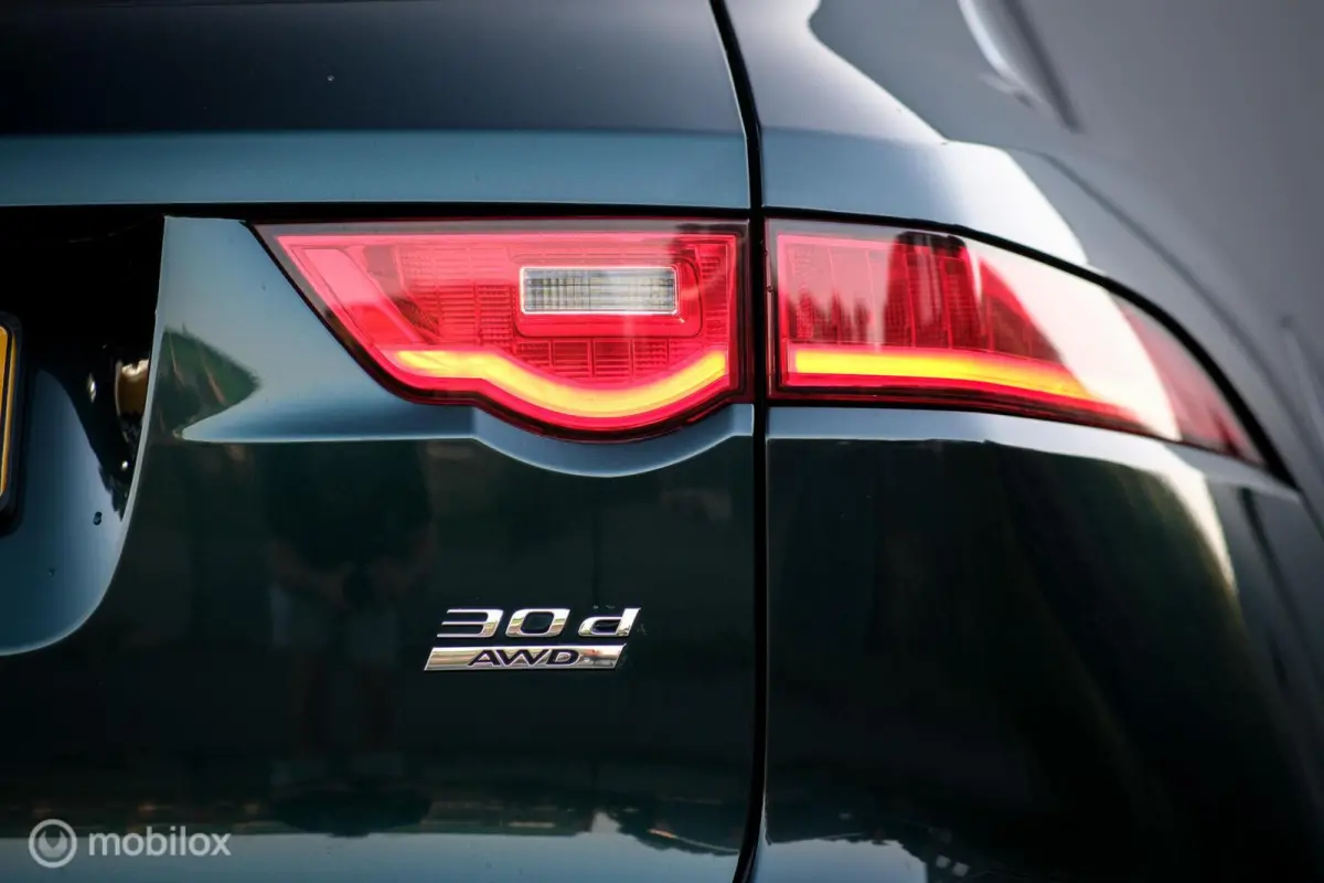 3.0 R-Sport AWD 30d | Dealer OH | Panorama | Meridian | Camera | Carplay | Nieuwe motor | rijklaar |