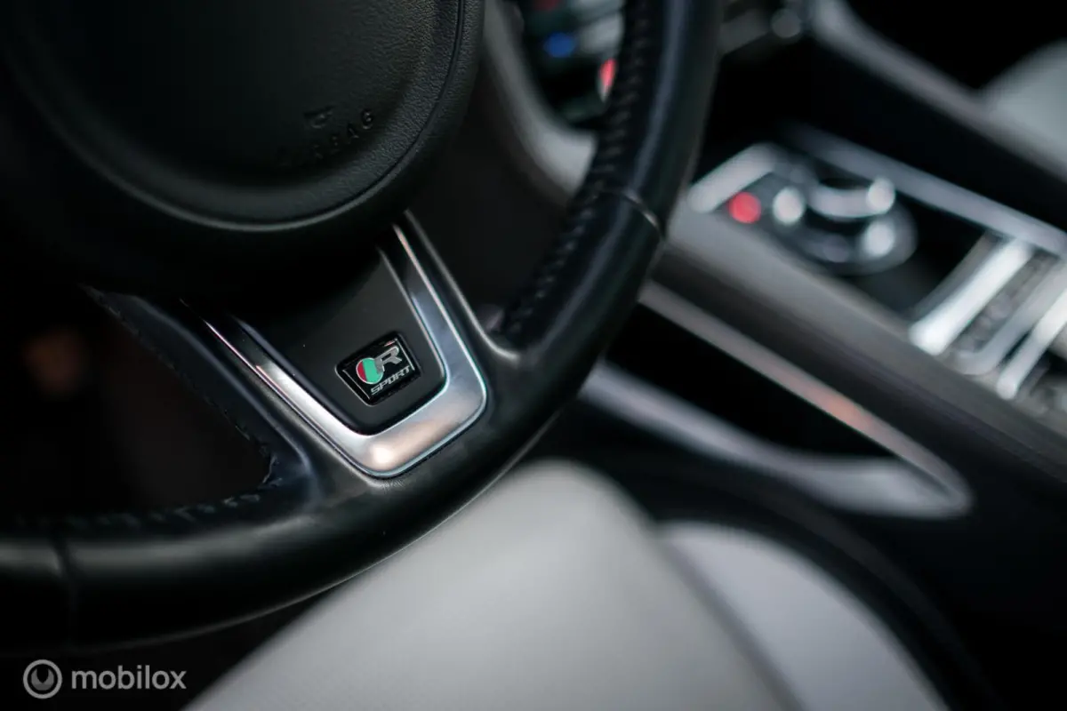 3.0 R-Sport AWD 30d | Dealer OH | Panorama | Meridian | Camera | Carplay | Nieuwe motor | rijklaar |