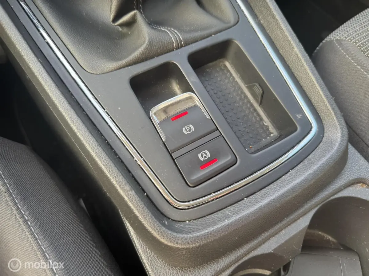 1.0 EcoTSI Style / NAP / DEALERONDER. / KEYLESS