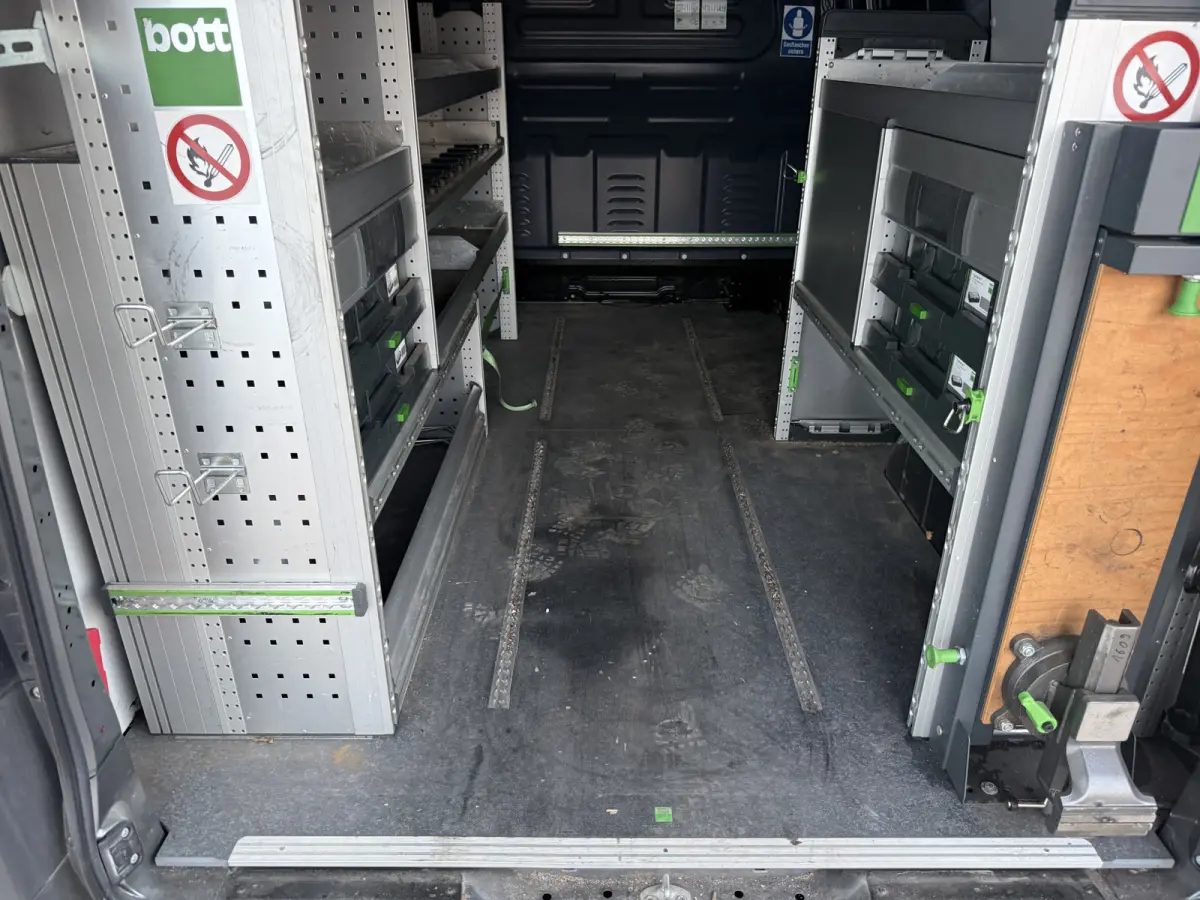 114 1.9 CDI Automaat L2H1 Climate Control Cruise Control Parkeersensoren V+A Kastwand Inbouw
