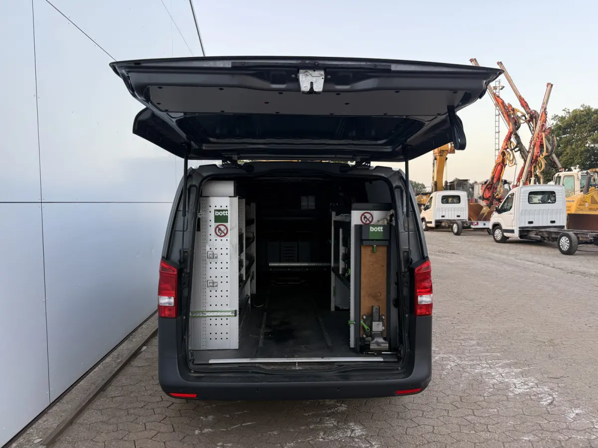 114 1.9 CDI Automaat L2H1 Climate Control Cruise Control Parkeersensoren V+A Kastwand Inbouw