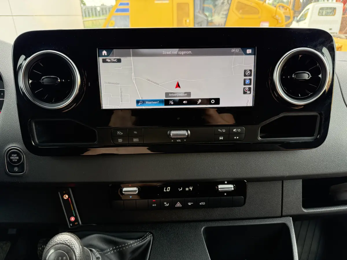 319 3.0 V6 L2H2 10-Inch MBUX Navigatie Climate Control Cruise Control 3,5 Trekhaak Oprijplaat