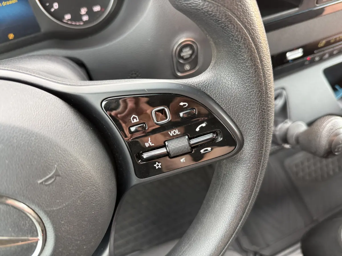 319 3.0 V6 L2H2 10-Inch MBUX Navigatie Climate Control Cruise Control 3,5 Trekhaak Oprijplaat