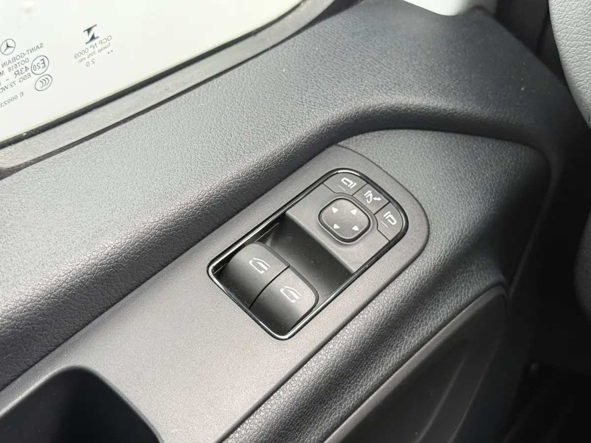 319 3.0 V6 L2H2 10-Inch MBUX Navigatie Climate Control Cruise Control 3,5 Trekhaak Oprijplaat