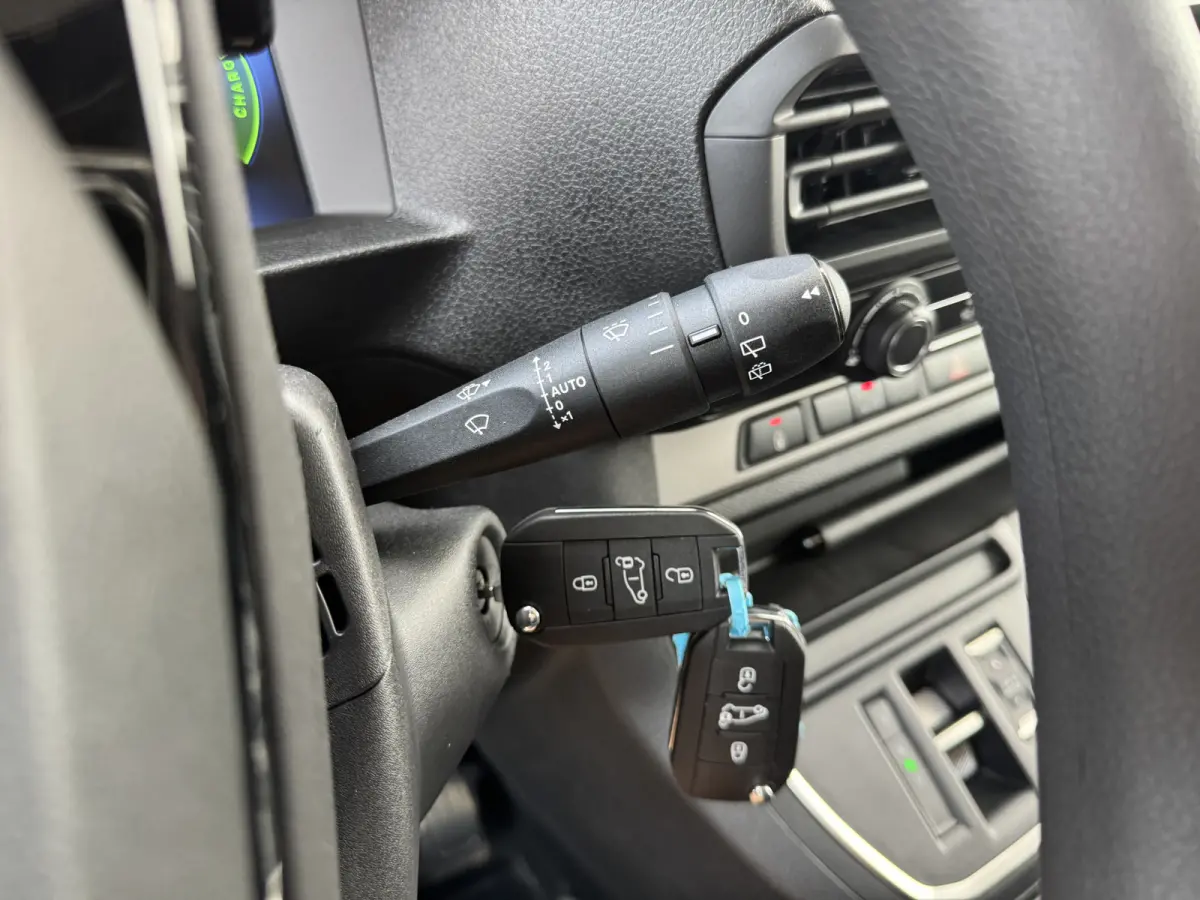 75kWh Nieuw! Elektrisch L1 348km WLTP Snelladen Climate Control Cruise Control Camera Parkeersensoren v+a