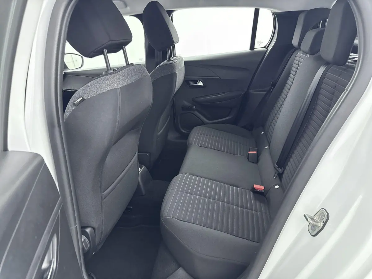 1.2 75pk Active | Airco | Cruise control | Carplay |