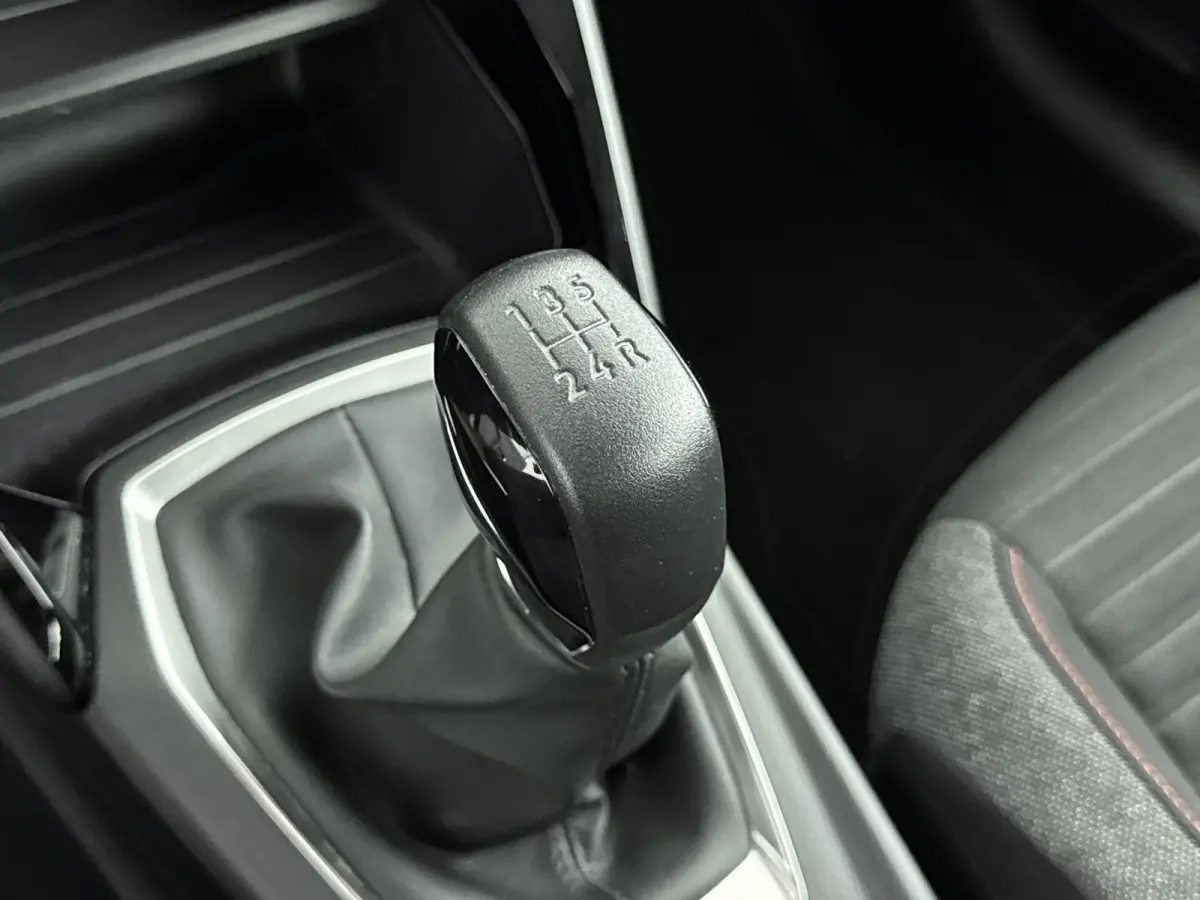 1.2 75pk Active | Airco | Cruise control | Carplay |