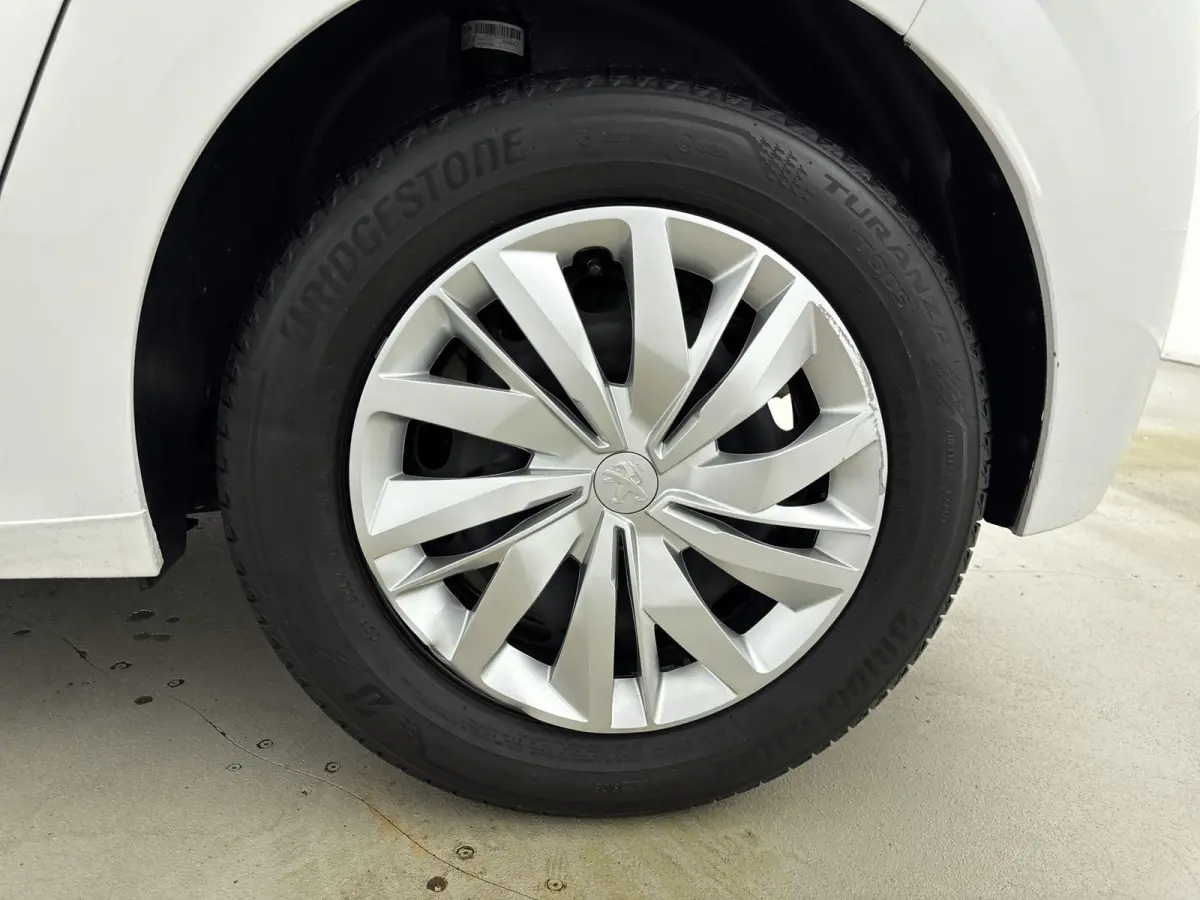 1.2 75pk Active | Airco | Cruise control | Carplay |