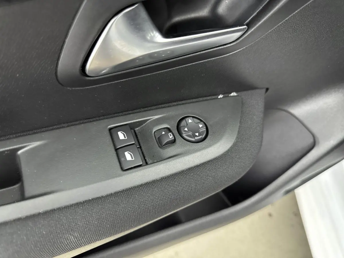 1.2 75pk Active | Airco | Cruise control | Carplay |