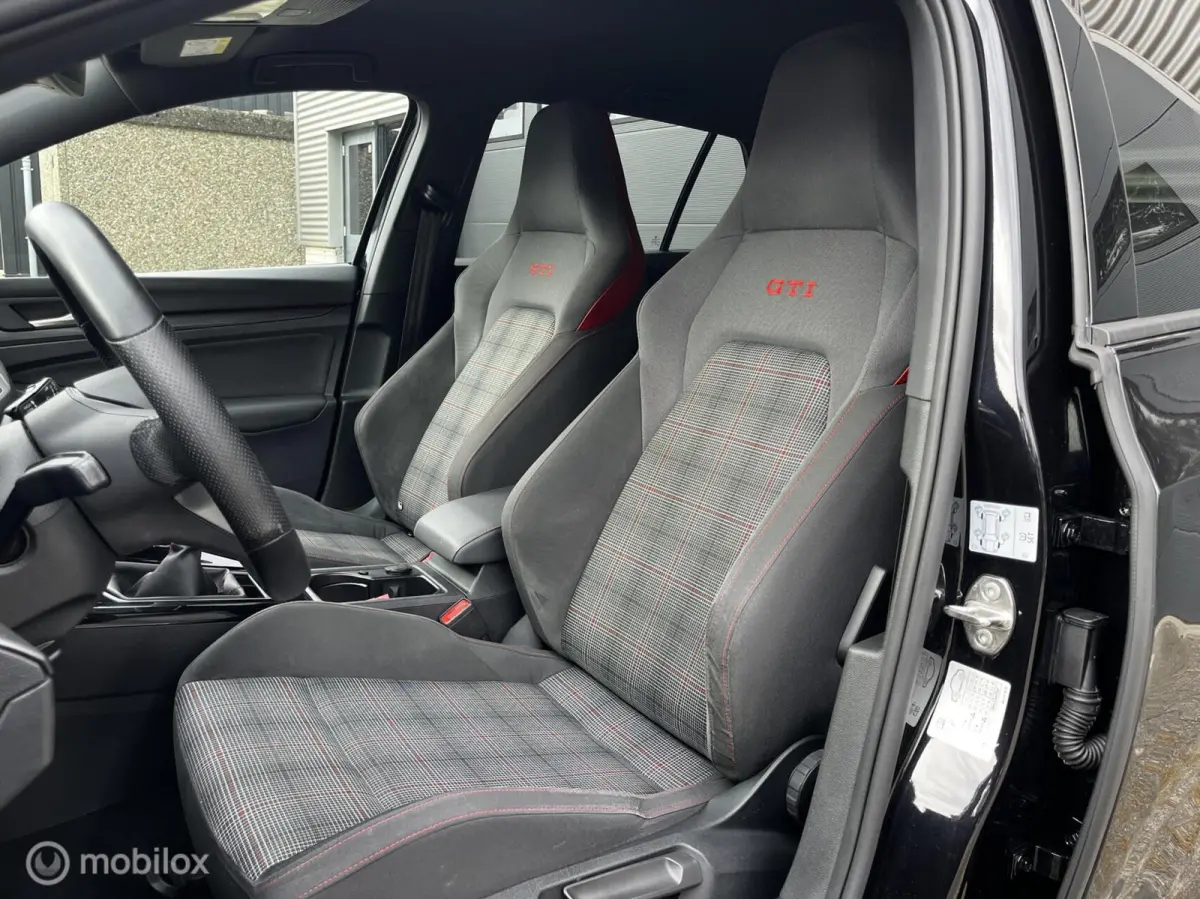 2.0 TSI GTI NAVI/CRUISE/CAMERA/PDC