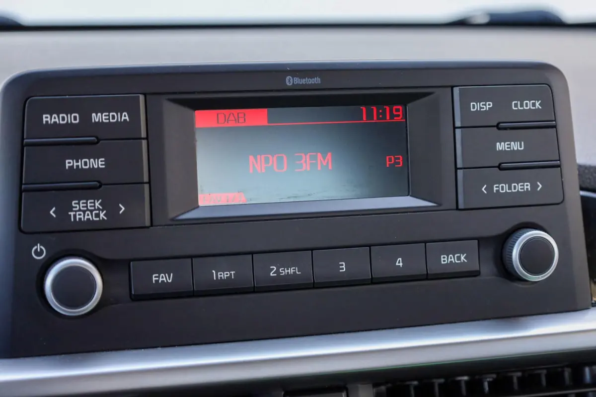 1.0 DPi 67pk ComfortLine 5p | Cruise Control | Bluetooth | DAB