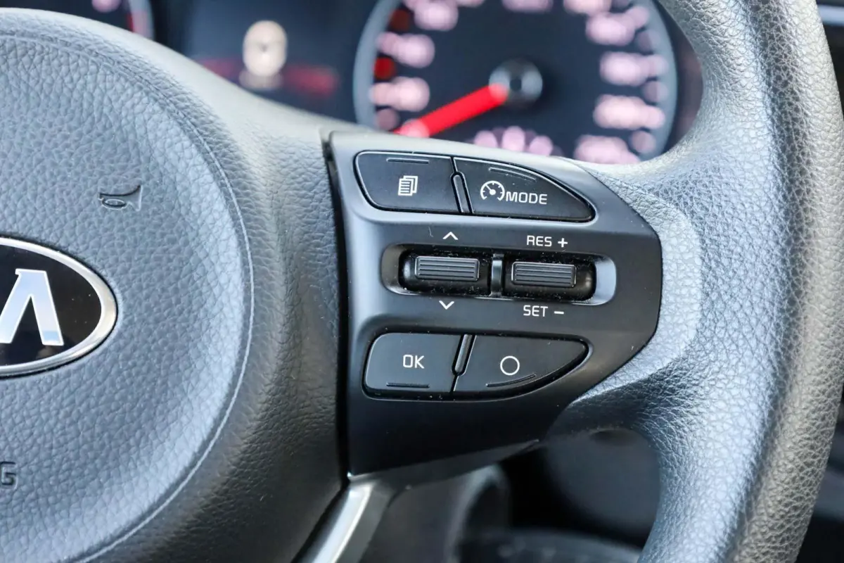 1.0 DPi 67pk ComfortLine 5p | Cruise Control | Bluetooth | DAB