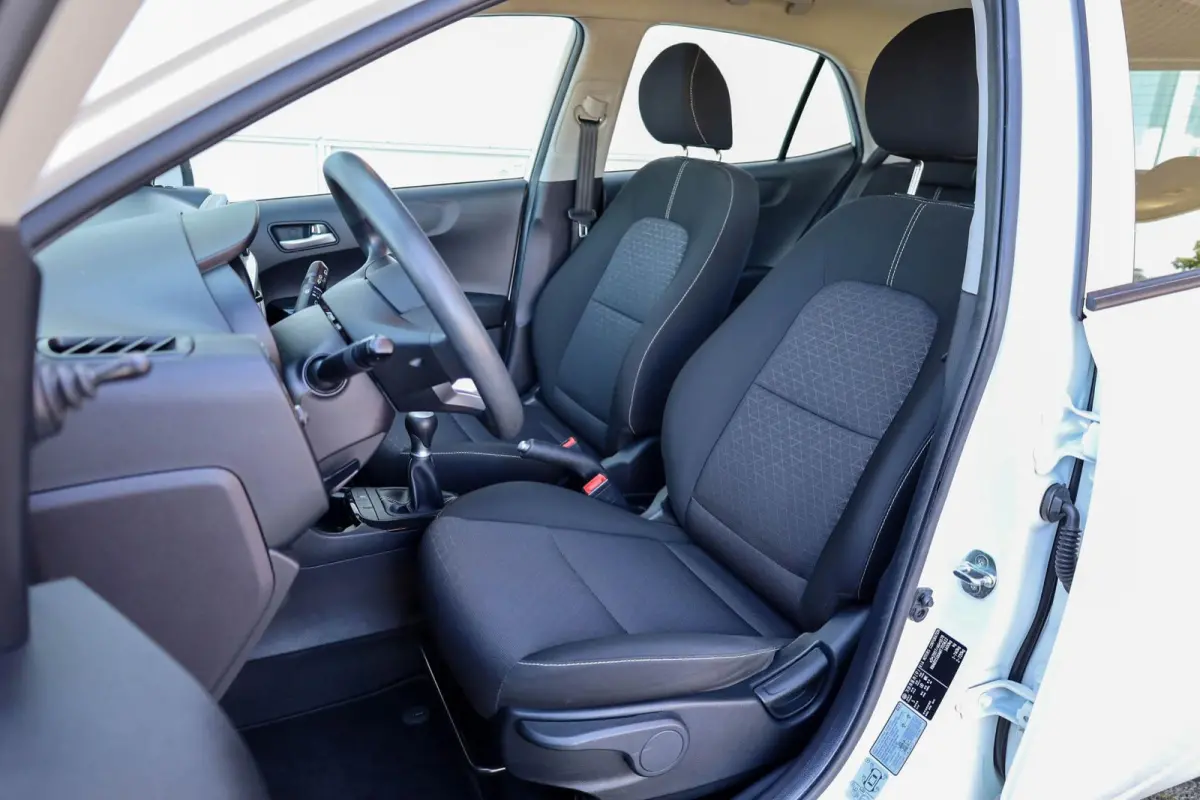 1.0 DPi 67pk ComfortLine 5p | Cruise Control | Bluetooth | DAB