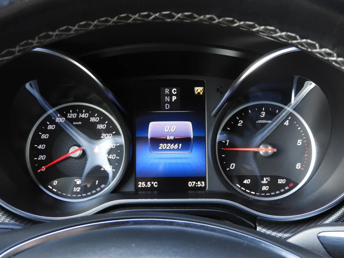 300d Lang DC Avantgarde AUT | AMG | 360° CAMERA | TREKHAAK | MBUX | LED