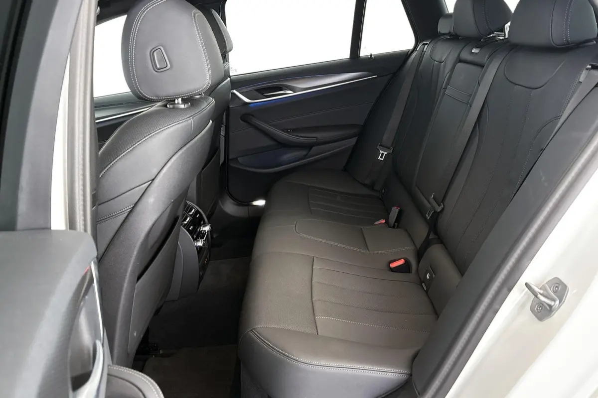 530e M Sport Trekhaak Adaptieve Cruise Control 360 Camera