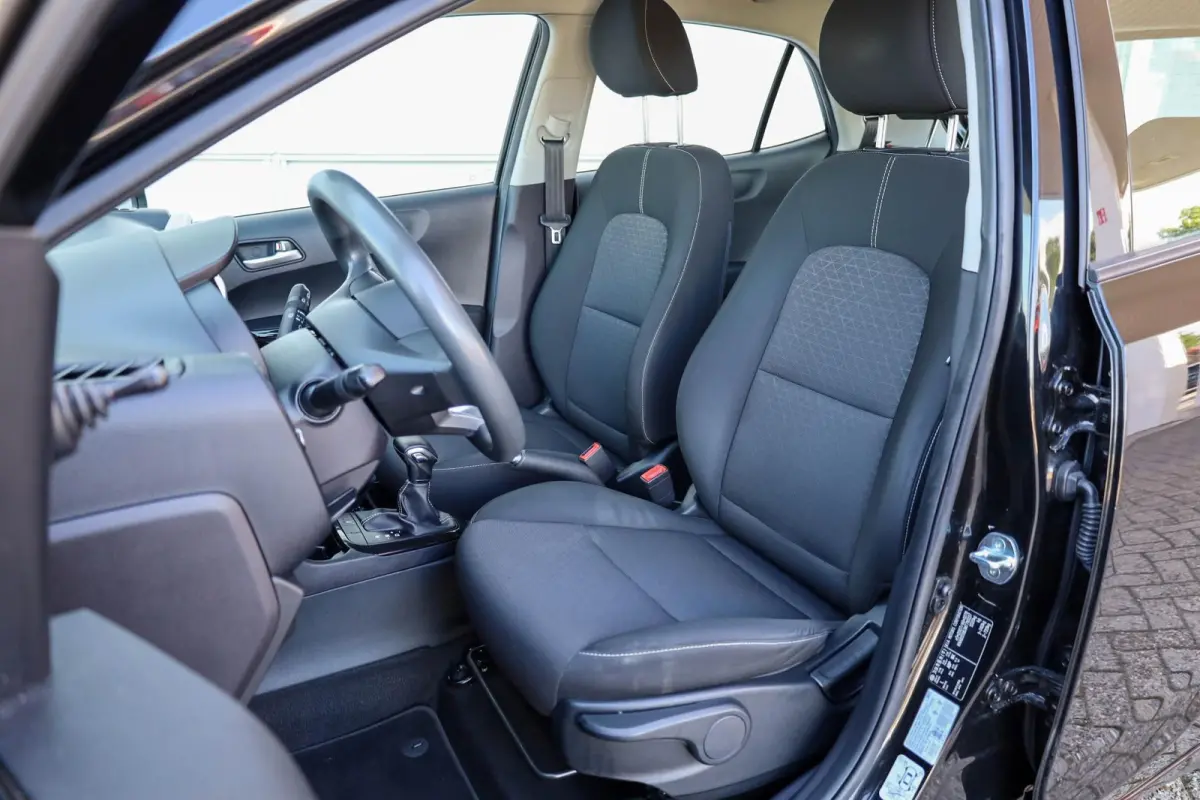 1.0 DPi 67pk ComfortLine | All-Season Banden | Cruise Control | Bluetooth