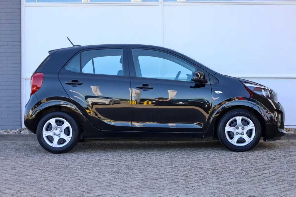 1.0 DPi 67pk ComfortLine | All-Season Banden | Cruise Control | Bluetooth