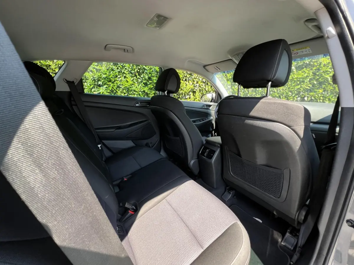 1.6 T-GDi, NAVIGATIE, CAMERA, CLIMATE CONTROL, CRUISE CONTROL, STOELVERWARMING, LED, LICHTMETAAL 19"