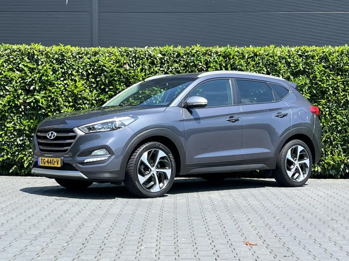 1.6 T-GDi, NAVIGATIE, CAMERA, CLIMATE CONTROL, CRUISE CONTROL, STOELVERWARMING, LED, LICHTMETAAL 19"