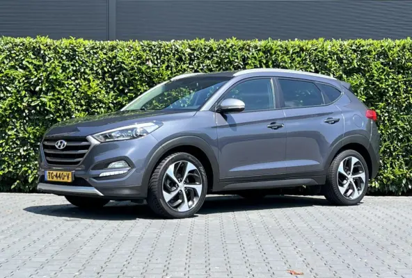 1.6 T-GDi, NAVIGATIE, CAMERA, CLIMATE CONTROL, CRUISE CONTROL, STOELVERWARMING, LED, LICHTMETAAL 19"